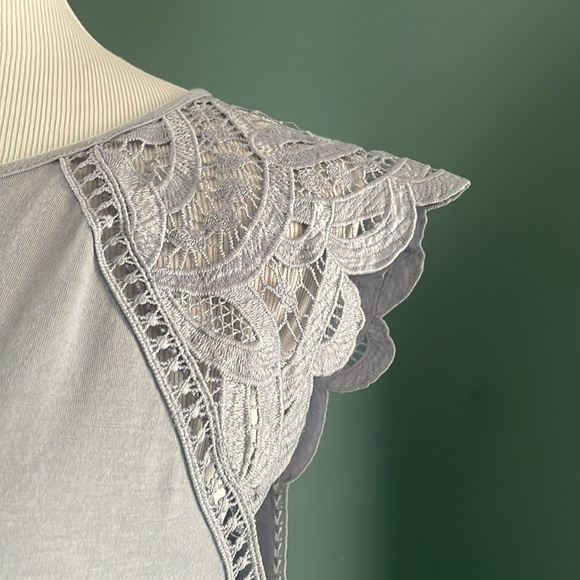 Loft top with Lace sleeves size L - Picture 4 of 4